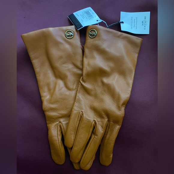 Coach Leather Gloves - Picture 2 of 4